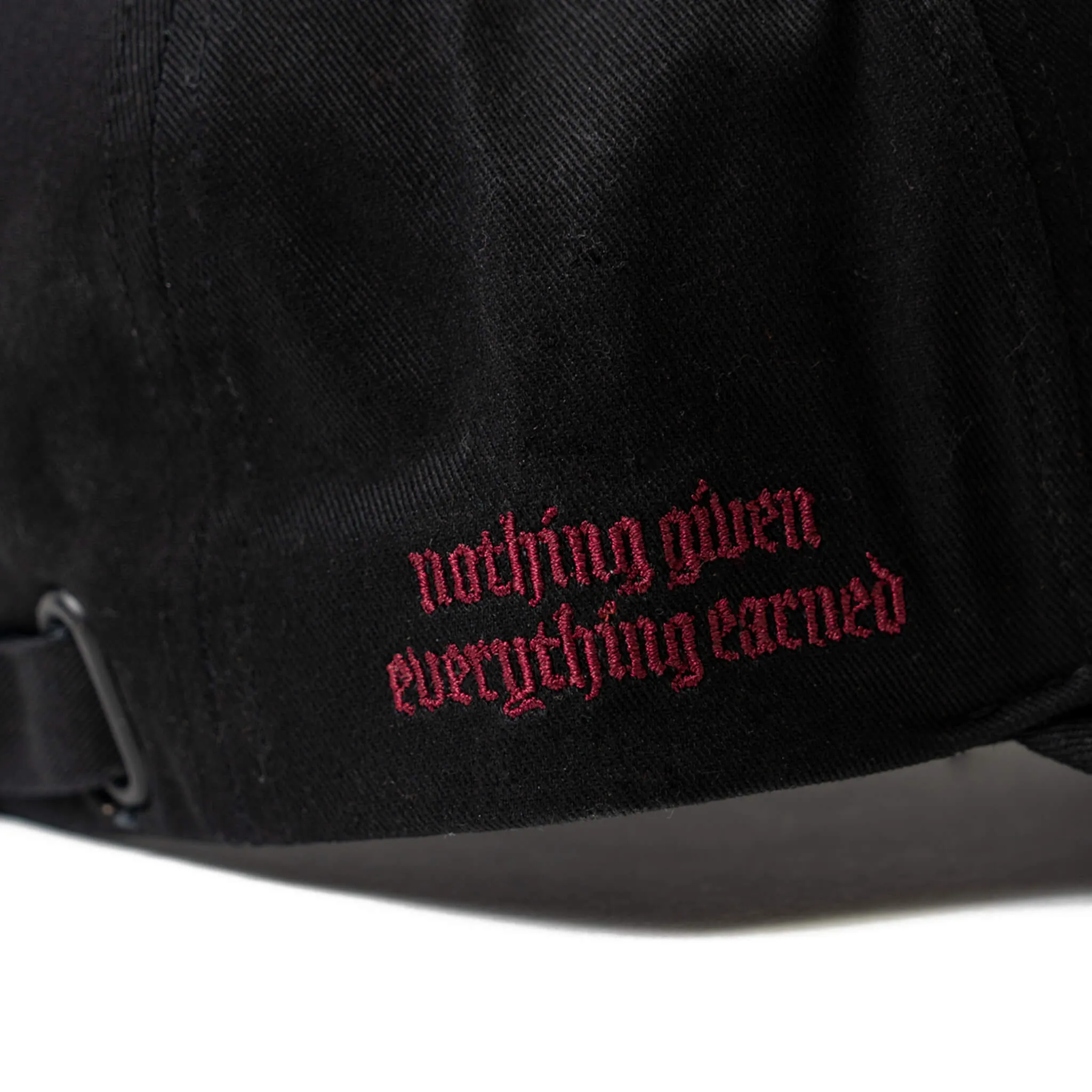 5-Panel Skull Hat - Black/Burgundy