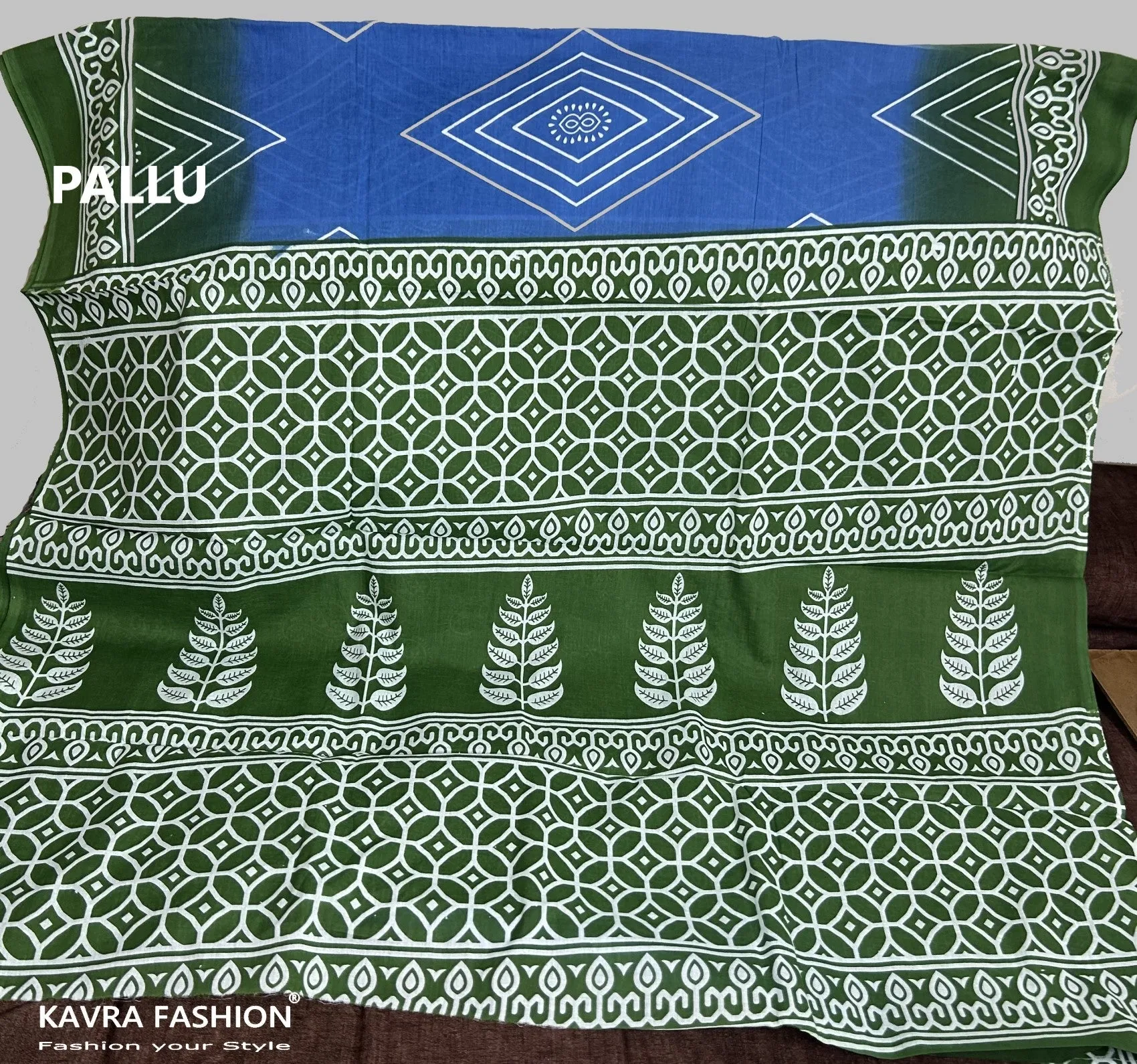 Blue and Green Geometric Print Mulmul Saree