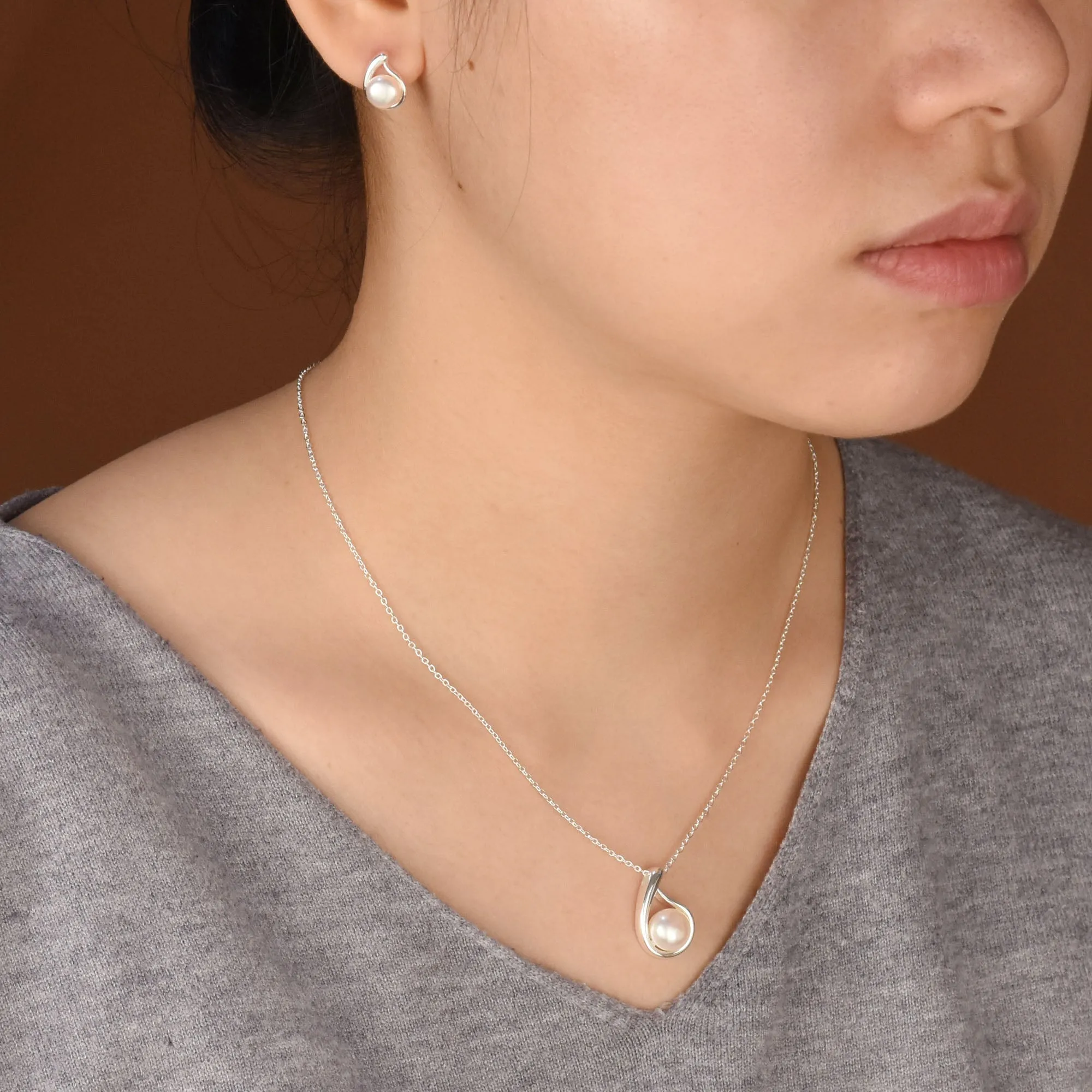 Bridal Set Freshwater Pearl Pendant Necklace Stud Earrings .925 Silver
