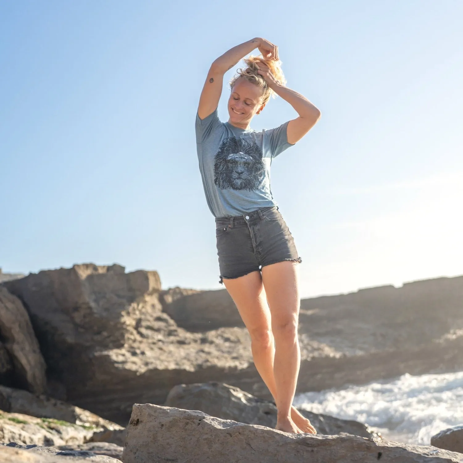 Headband Lion T Shirt
