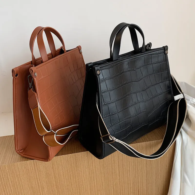 Simple Crocodile-inspired Texture Crossbody Handbags