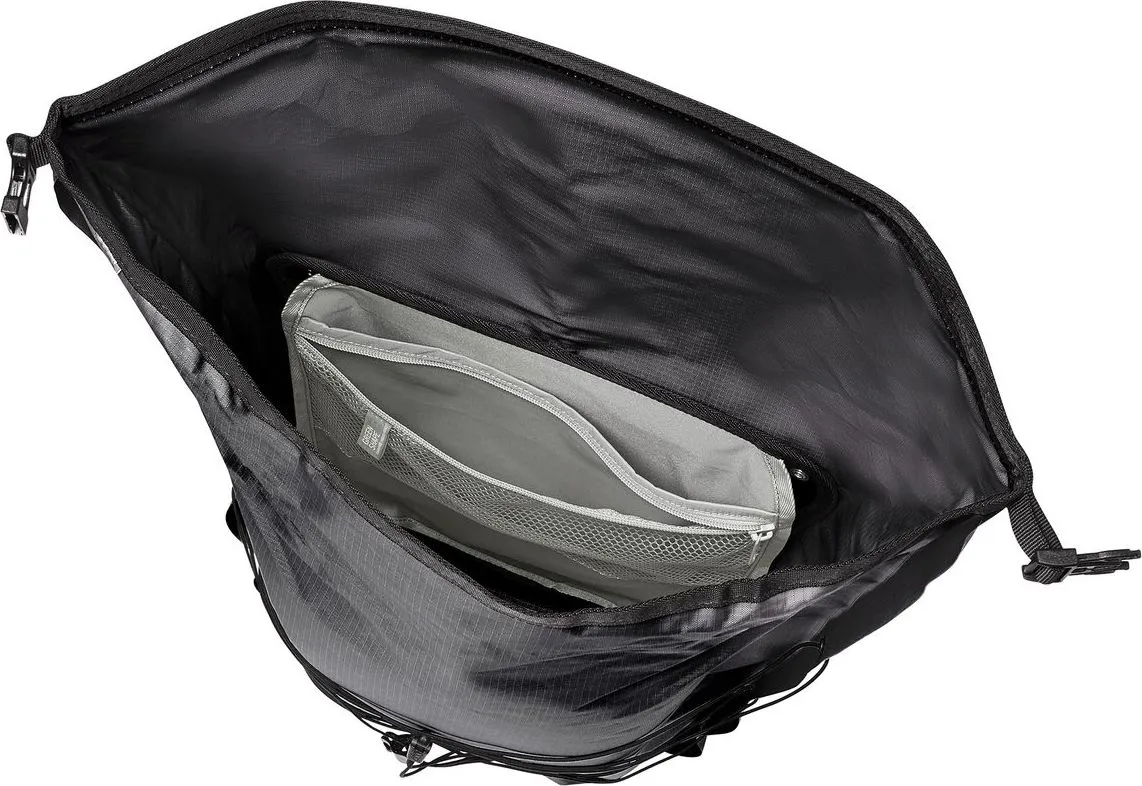 VAUDE Aqua Back Light Bike Bags Black Uni | Buy VAUDE Aqua Back Light Bike Bags Black Uni here | Outnorth